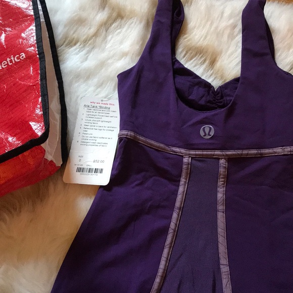 Lululemon Aria tank - Picture 2 of 2